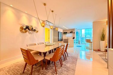 Apartamento &agrave; venda - 160m&sup2; - Meia Praia