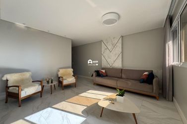 Apartamento para alugar - 137m&sup2; - Meia Praia