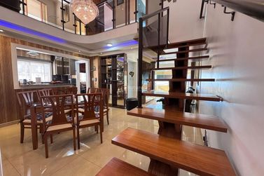 Apartamento &agrave; venda - 115m&sup2; - Centro