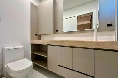 Apartamento &agrave; venda - 210m&sup2; - Centro