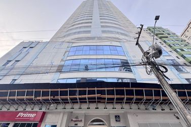 Apartamento &agrave; venda - 126m&sup2; - Centro