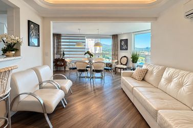 Apartamento &agrave; venda - 120m&sup2; - Barra Sul
