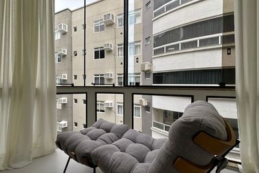 Apartamento &agrave; venda - 85m&sup2; - Meia Praia