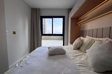 Apartamento &agrave; venda - Meia Praia