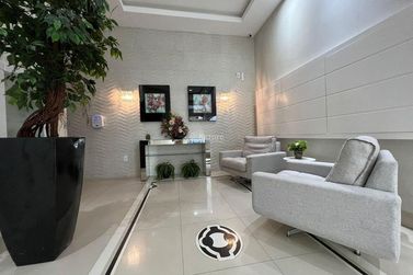 Apartamento &agrave; venda - 116m&sup2; - Meia Praia