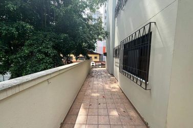 Apartamento para alugar - 150m&sup2; - Centro