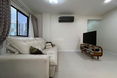 Apartamento &agrave; venda - 109m&sup2; - Meia Praia