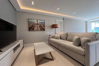 Apartamento &agrave; venda - 138m&sup2; - Centro