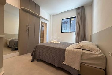 Apartamento &agrave; venda - Meia Praia