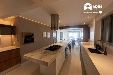 Apartamento para alugar - 191m&sup2; - Centro