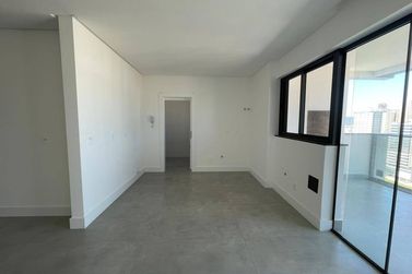 Apartamento &agrave; venda - Meia Praia