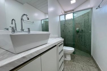 Apartamento &agrave; venda - 350m&sup2; - Meia Praia