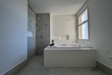 Apartamento &agrave; venda - 142m&sup2; - Centro
