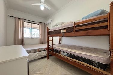 Apartamento &agrave; venda - 147m&sup2; - Meia Praia