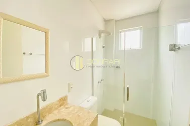 Apartamento &agrave; venda - 128m&sup2; - Meia Praia