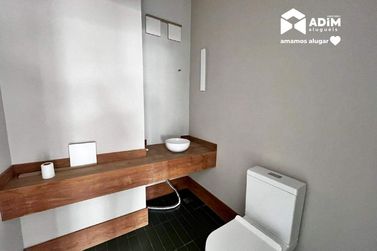 Sala Comercial para alugar - 258m&sup2; - Pioneiros