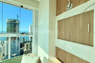 Apartamento &agrave; venda - 160m&sup2; - Meia Praia