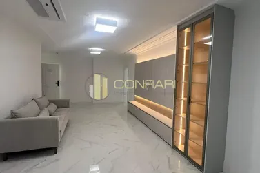 Apartamento para alugar - 187m&sup2; - meia praia