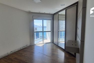 Apartamento para alugar - 238m&sup2; - Centro