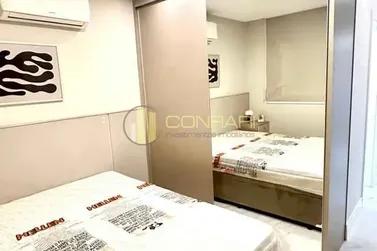 Apartamento &agrave; venda - 80m&sup2; - pereque