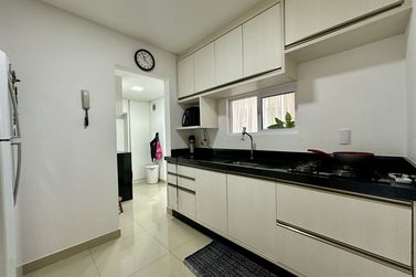 Apartamento &agrave; venda - 122m&sup2; - Meia Praia