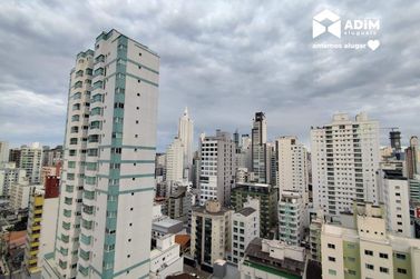 Apartamento para alugar - 81m&sup2; - Centro