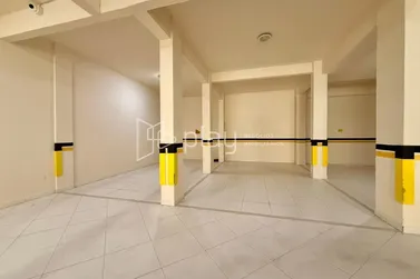 Apartamento &agrave; venda - 85m&sup2; - Meia Praia