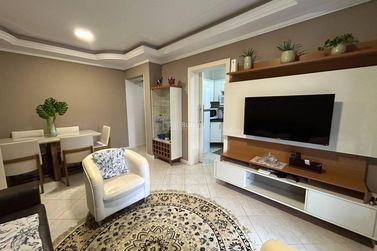 Apartamento &agrave; venda - 159m&sup2; - Meia Praia