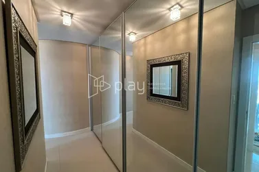 Apartamento &agrave; venda - 115m&sup2; - Meia Praia