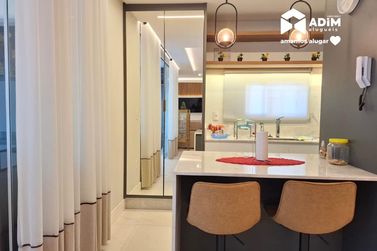 Apartamento para alugar - 132m&sup2; - Meia Praia