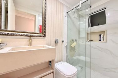 Apartamento &agrave; venda - 176m&sup2; - Meia Praia