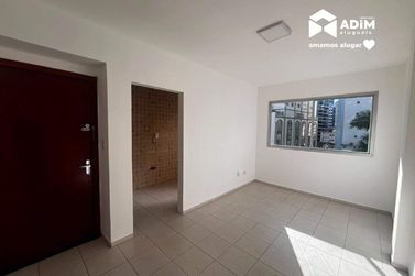 Apartamento para alugar - 53m&sup2; - Centro