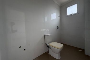 Apartamento &agrave; venda - 125m&sup2; - Meia Praia