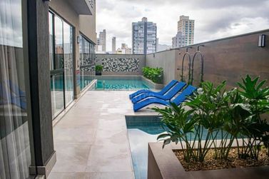 Apartamento &agrave; venda - Meia Praia