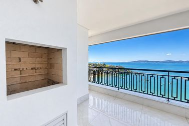 Apartamento &agrave; venda - 146m&sup2; - Centro