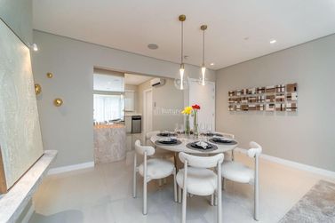 Apartamento &agrave; venda - 171m&sup2; - Centro