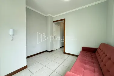 Apartamento &agrave; venda - 100m&sup2; - Meia Praia