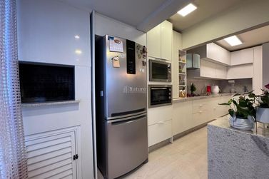 Apartamento &agrave; venda - 74m&sup2; - Centro