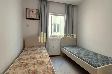 Apartamento para alugar - 87m&sup2; - meia praia