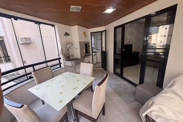 Apartamento &agrave; venda - Meia Praia