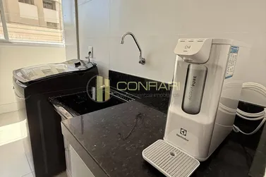 Apartamento &agrave; venda - 140m&sup2; - Meia Praia