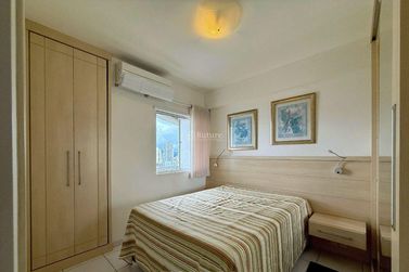 Apartamento &agrave; venda - 102m&sup2; - Centro