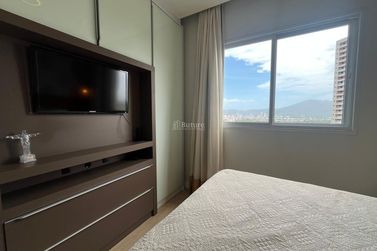 Apartamento &agrave; venda - 85m&sup2; - Meia Praia
