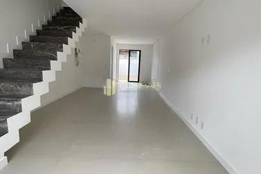 Sobrado &agrave; venda - 97m&sup2; - Morrinhos