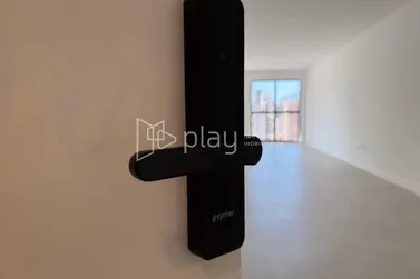 Apartamento &agrave; venda - 131m&sup2; - Meia Praia