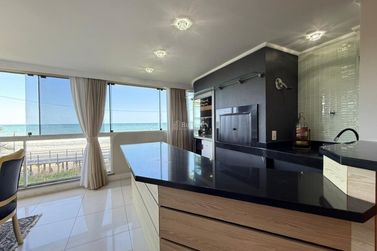 Apartamento &agrave; venda - 197m&sup2; - Meia Praia