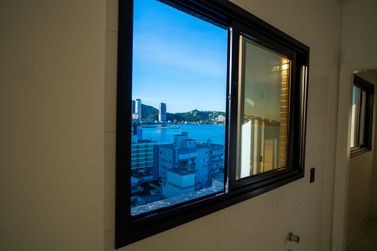 Apartamento &agrave; venda - 130m&sup2; - Meia Praia