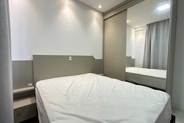 Apartamento &agrave; venda - 151m&sup2; - Meia Praia