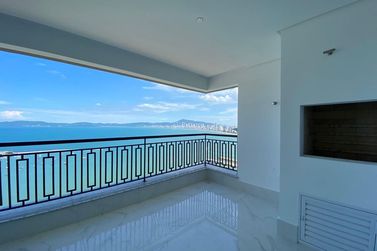 Apartamento &agrave; venda - 190m&sup2; - Centro