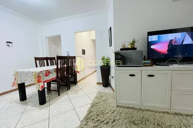 Apartamento &agrave; venda - 60m&sup2; - Meia Praia